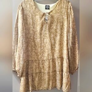 Elegant Floral Beige Women's Top.